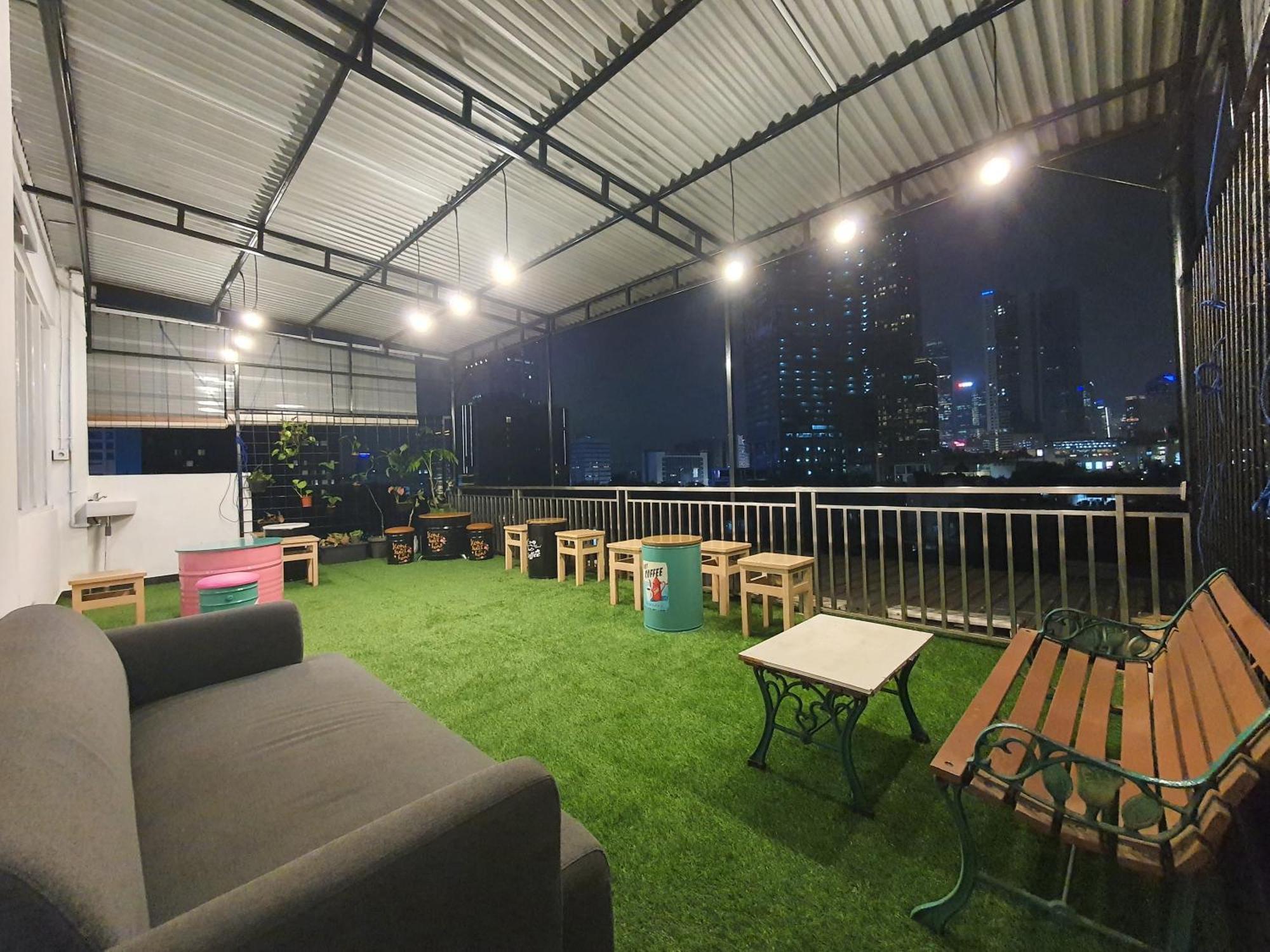 Multi 88 Syariah Hotell Jakarta Exteriör bild