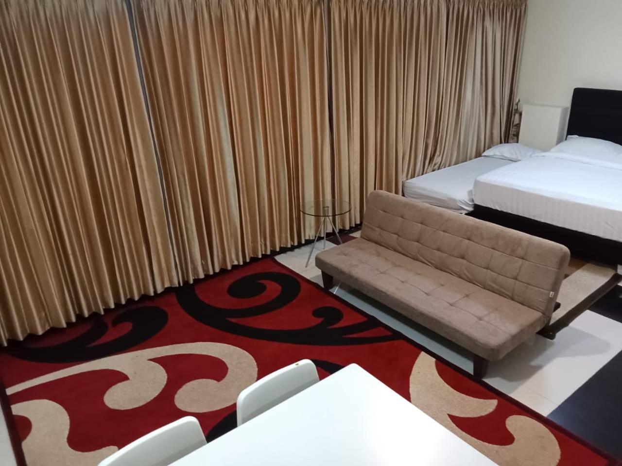 Multi 88 Syariah Hotell Jakarta Exteriör bild